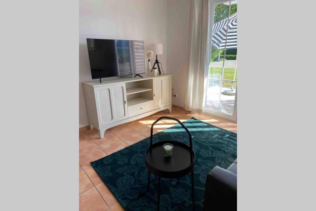 Die Seeblume - Ferienwohnung Mit Pool Und Seeblick 보드만루드비히샤펜 외부 사진